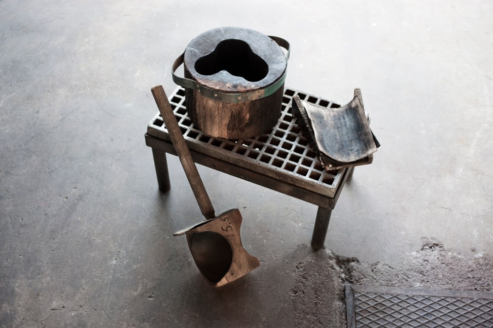 Iittala口吹玻璃花瓶工藝_3